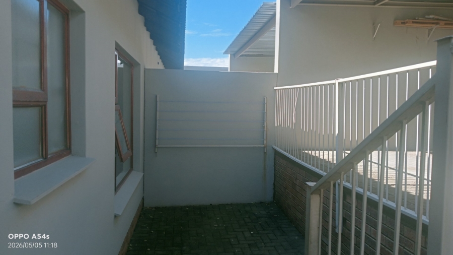 2 Bedroom Property for Sale in Hillside Free State